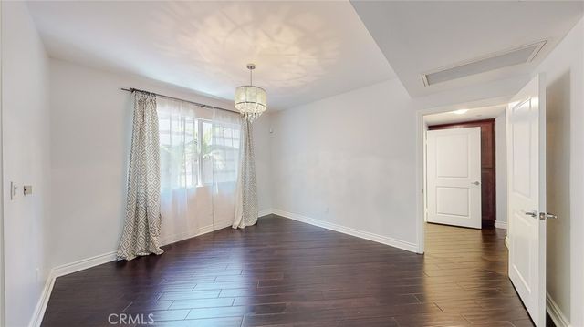 4424 Whitsett Avenue 206, Studio City, CA 91604