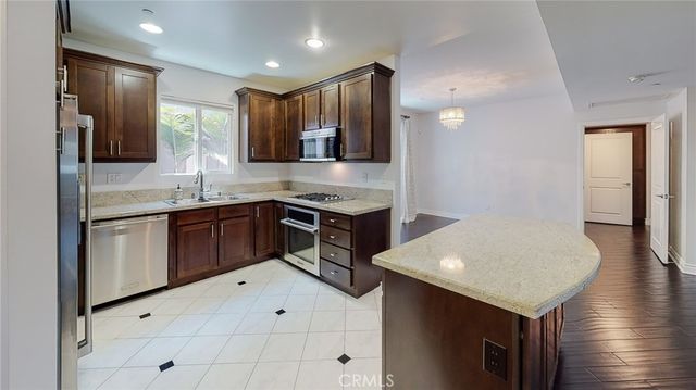 4424 Whitsett Avenue 206, Studio City, CA 91604
