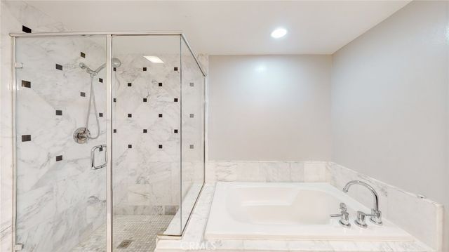 4424 Whitsett Avenue 206, Studio City, CA 91604