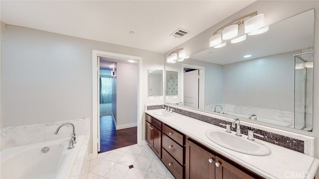4424 Whitsett Avenue 206, Studio City, CA 91604