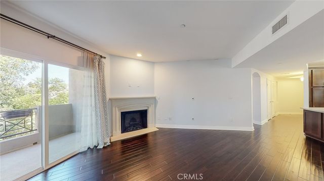 4424 Whitsett Avenue 206, Studio City, CA 91604