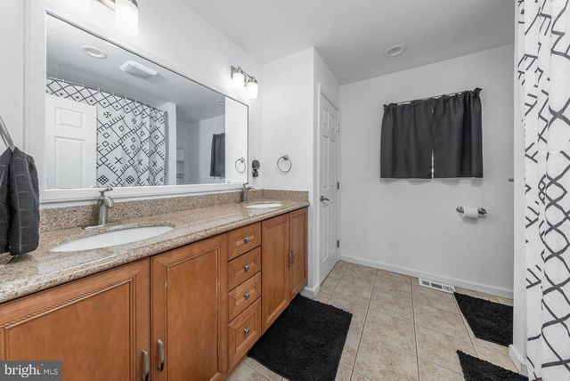 419 HIGH ST, Woodbury, NJ 08096