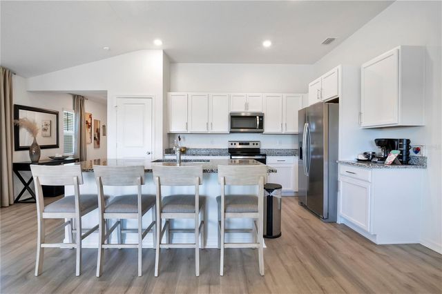 9231 WESTSIDE HILLS DRIVE, Davenport, FL 33896