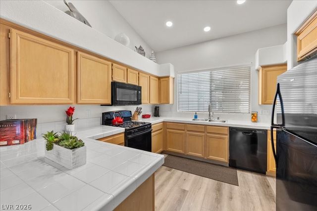 9962 Catalina Canyon Avenue, Las Vegas, NV 89147