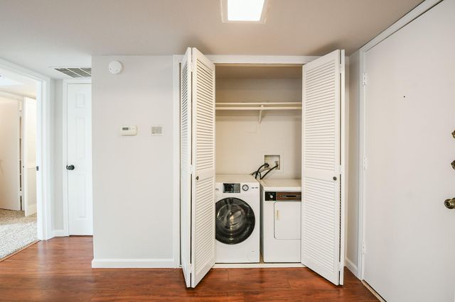 4641 Wild Indigo Street 450, Houston, TX 77027