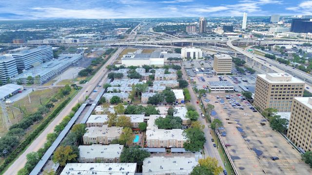 4641 Wild Indigo Street 450, Houston, TX 77027