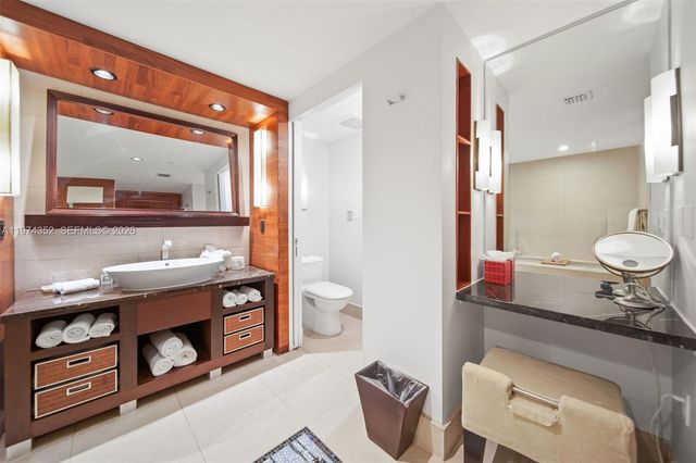 6801 Collins Ave 604, Miami Beach, FL 33141