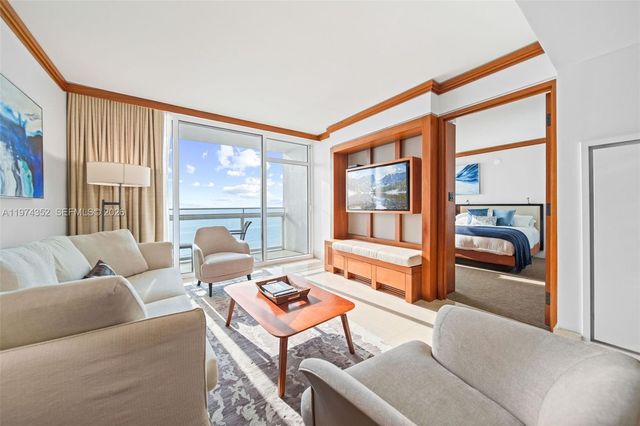 6801 Collins Ave 604, Miami Beach, FL 33141