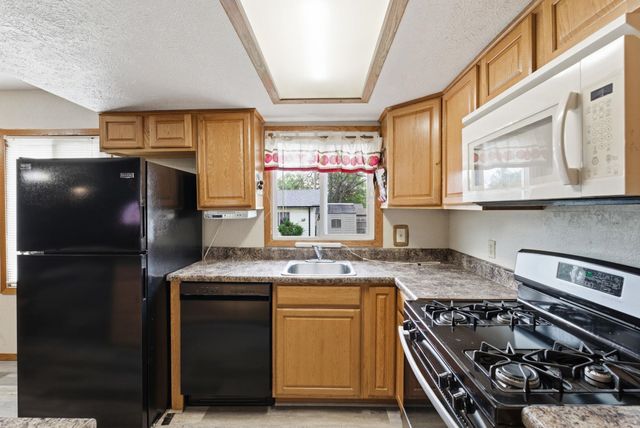 1058 N Baltimore Avenue, Derby, KS 67037