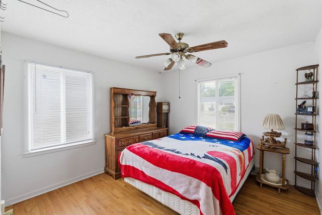1058 N Baltimore Avenue, Derby, KS 67037