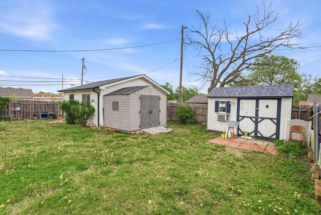 1058 N Baltimore Avenue, Derby, KS 67037