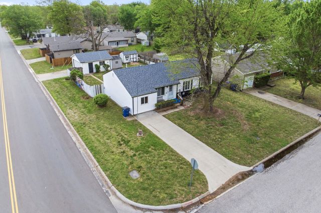 1058 N Baltimore Avenue, Derby, KS 67037
