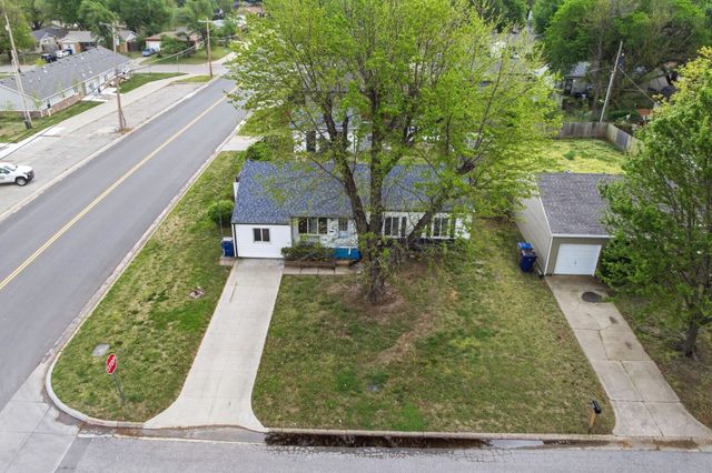 1058 N Baltimore Avenue, Derby, KS 67037
