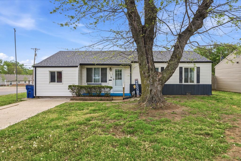 1058 N Baltimore Avenue, Derby, KS 67037
