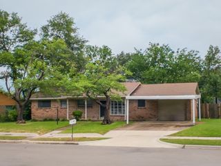1418 Royal Drive, Kaufman, TX 75142