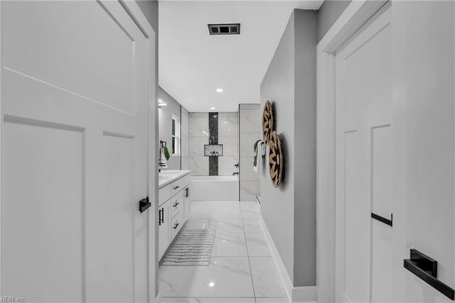 1 Phillips RD, Poquoson, VA 23662