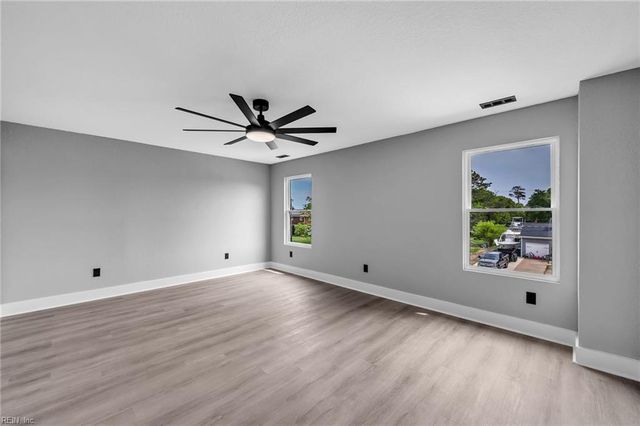 1 Phillips RD, Poquoson, VA 23662
