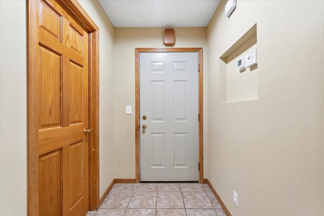 33644 Oasis Road, Center City, MN 55012