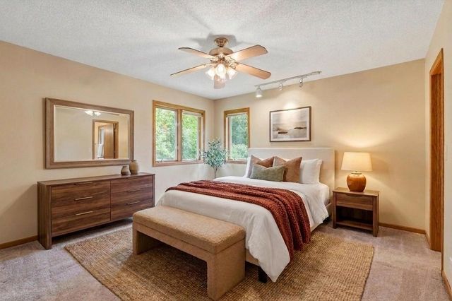 33644 Oasis Road, Center City, MN 55012