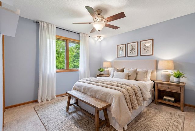 33644 Oasis Road, Center City, MN 55012
