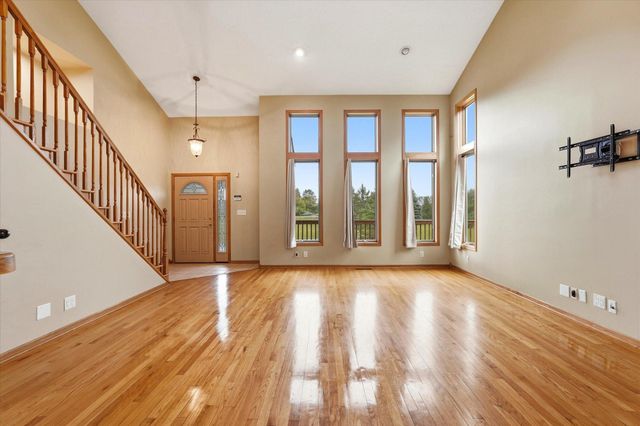 33644 Oasis Road, Center City, MN 55012