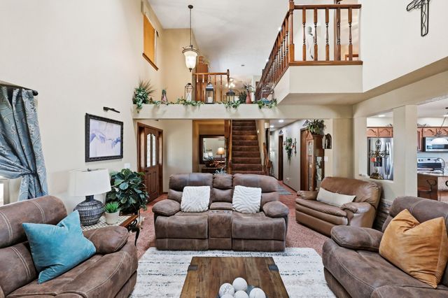 980 Hillside Circle SW, Los Lunas, NM 87031