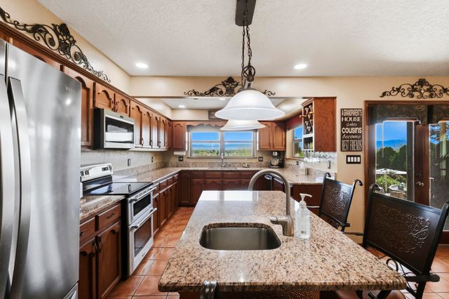 980 Hillside Circle SW, Los Lunas, NM 87031