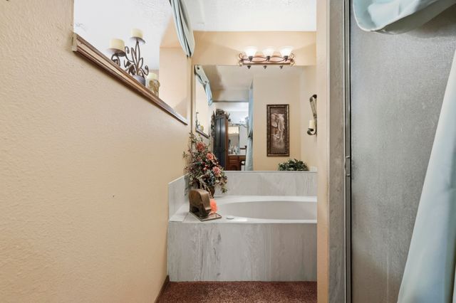 980 Hillside Circle SW, Los Lunas, NM 87031