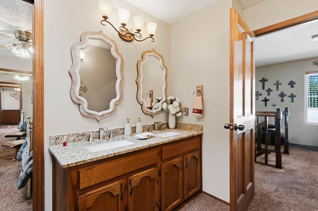 980 Hillside Circle SW, Los Lunas, NM 87031