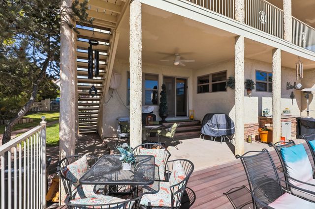 980 Hillside Circle SW, Los Lunas, NM 87031