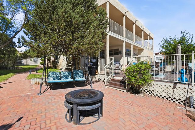 980 Hillside Circle SW, Los Lunas, NM 87031