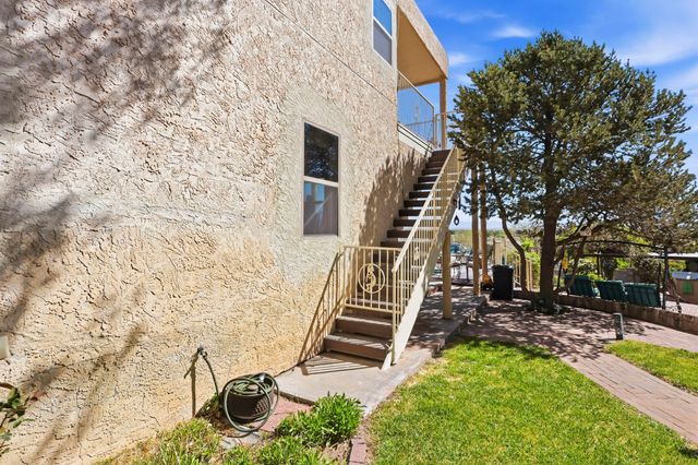 980 Hillside Circle SW, Los Lunas, NM 87031