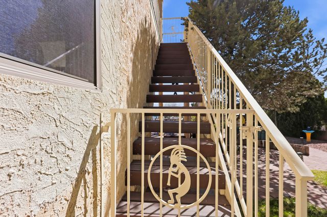 980 Hillside Circle SW, Los Lunas, NM 87031