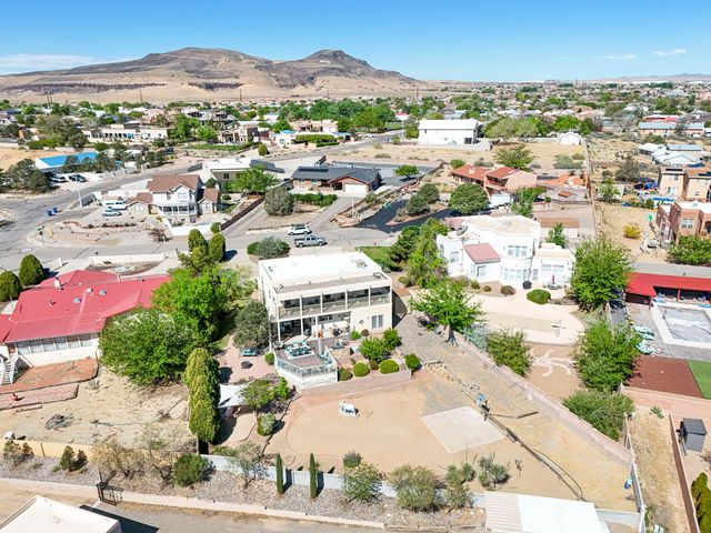 980 Hillside Circle SW, Los Lunas, NM 87031