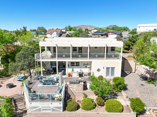 980 Hillside Circle SW, Los Lunas, NM 87031