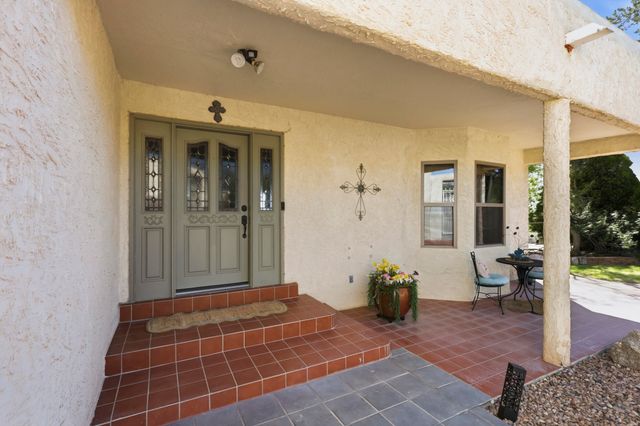 980 Hillside Circle SW, Los Lunas, NM 87031