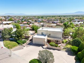 980 Hillside Circle SW, Los Lunas, NM 87031
