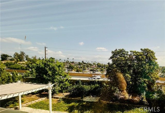 10 Bluff Point Court, Pomona, CA 91766