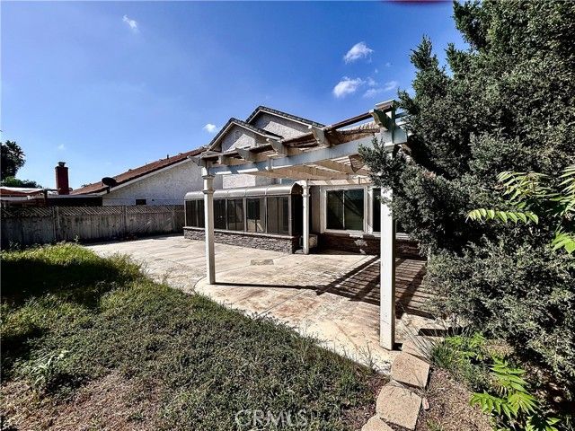 10 Bluff Point Court, Pomona, CA 91766