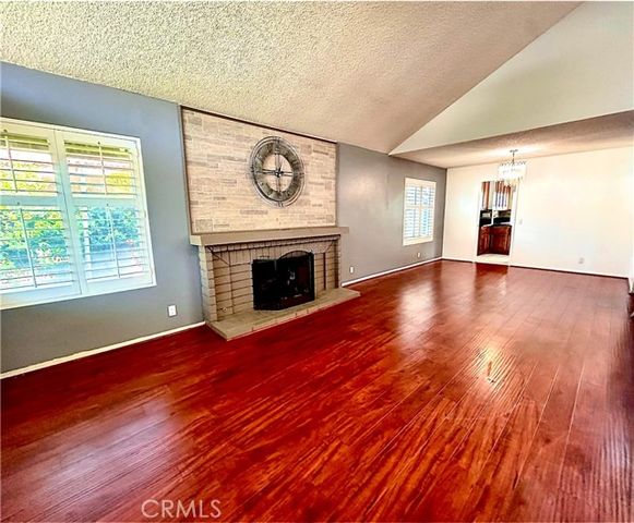 10 Bluff Point Court, Pomona, CA 91766
