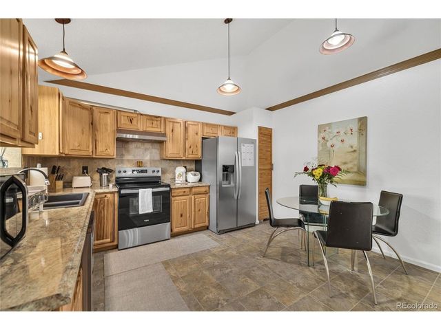 6585 W Mississippi Pl, Lakewood, CO 80232