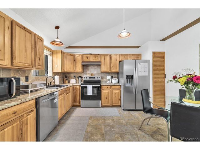 6585 W Mississippi Pl, Lakewood, CO 80232