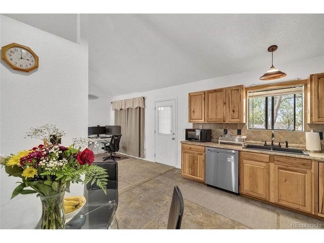 6585 W Mississippi Pl, Lakewood, CO 80232