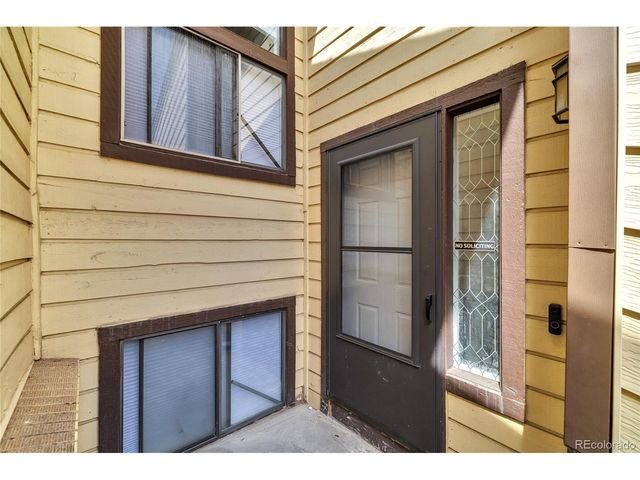 6585 W Mississippi Pl, Lakewood, CO 80232