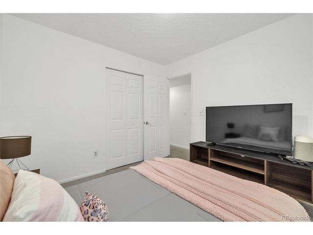 6585 W Mississippi Pl, Lakewood, CO 80232
