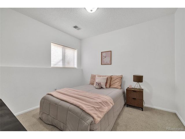 6585 W Mississippi Pl, Lakewood, CO 80232