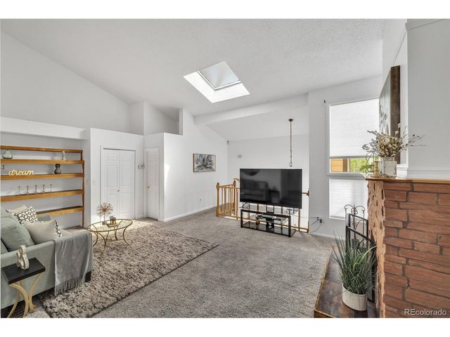 6585 W Mississippi Pl, Lakewood, CO 80232