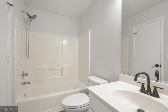 9947 MATTI HILL CT, Fredericksburg, VA 22408