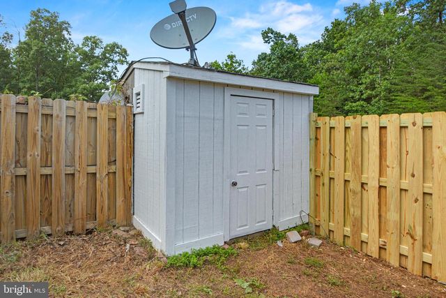 9947 MATTI HILL CT, Fredericksburg, VA 22408
