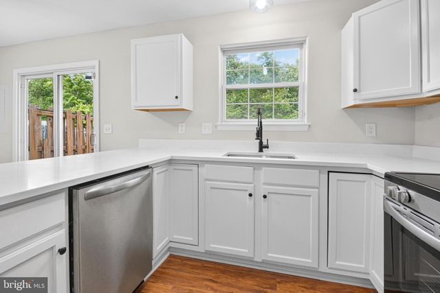 9947 MATTI HILL CT, Fredericksburg, VA 22408